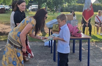 Koniec roku szkolnego w SOSW. Pożegnano dwoje pedagogów