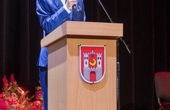 Inauguracja Dni Sławy 2025. Frączak honorowym obywatelem Jaroszewski i Jurasik z Laurami