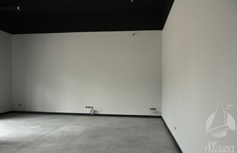 Stadion w Sławie nabiera ostatecznych kształtów. Układają kostkę i wykańczają wnętrza