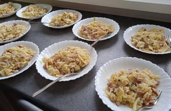 Seniorzy nie narzekają na nudę. Podsumowanie lipcowych zajęć w klubach ZDJĘCIA