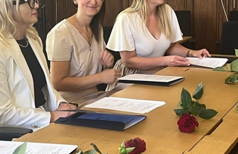 Awanse dla nauczycieli z gminy Wschowa. Jedenaście osób z aktami mianowania FOTO