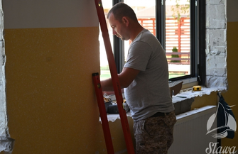 Termomodernizacja szkół w Sławie. Trwa wymiana stolarki okiennej FOTO