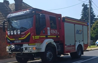 Strażacy w akcji przy Obrońców Warszawy. Płonął opuszczony budynek