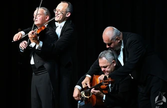 Grupa MoCarta zachwyciła Sławę. Owacje na stojąco w Kinie Żeglarz ZDJĘCIA