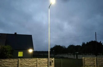 Dodatkowe oświetlenie w Goli. Gmina postawiła słup LED przy posesji 43a