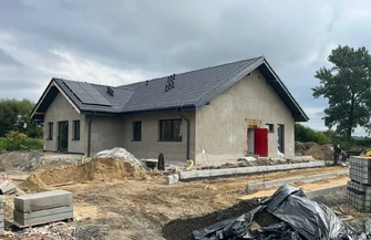 Budowa sali wiejskiej w Kandlewie coraz bliżej końca. Już tej jesieni