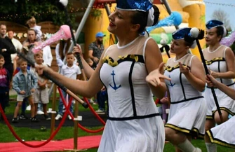 Złota Rybka u Dula świętowała dekadę działalności. Były Przedszkolne Oskary tort i fajerwerki