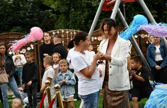 Złota Rybka u Dula świętowała dekadę działalności. Były Przedszkolne Oskary tort i fajerwerki