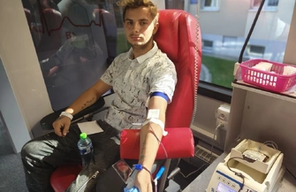 Oddali krew przed komendą. Zebrano ponad 8 litrów życiodajnego płynu