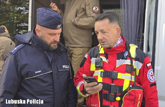 70 osób drony quady i łodzie. Intensywne ćwiczenia w lasach pod Radzyniem