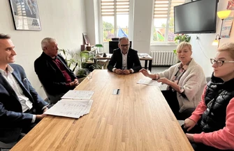 Gmina Wschowa dofinansowuje remonty kamienic. Wspólnota z ul. Jasnej 2 jużpo podpisaniu umowy