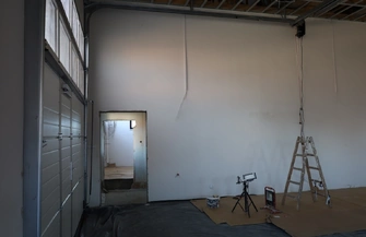 Okna dach i bramy już na miejscu. Nowa remiza OSP Gola nabiera kształtów