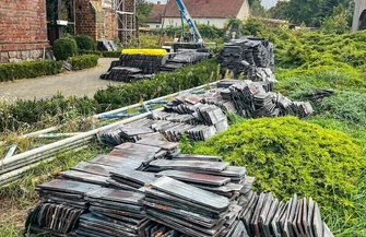 Dachówki wracają na kościół w Dębowej Łęce. Remont zabytku przyspiesza