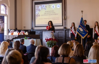 Starosta Wschowski wręczył nagrody pedagogom. Nauczyciel to zawód elitarny