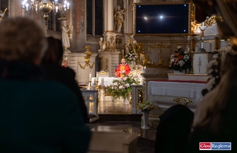 Ekstremalna Droga Różańcowa wyruszyła ze Wschowy. 25 kilometrów modlitwy przez noc