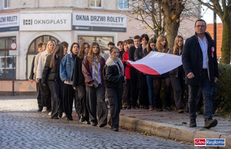 I LO we Wschowie zamanifestowało patriotyzm. Szacunek do ojczyzny jest dla nas niezmiernie ważny