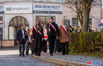 I LO we Wschowie zamanifestowało patriotyzm. Szacunek do ojczyzny jest dla nas niezmiernie ważny