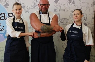 Lubuski Rarytas w I ZS we Wschowie. Tomasz Proc poprowadził warsztaty kulinarne