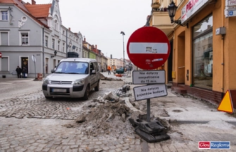 Deptak jednak ze starą kostką. Prace na ul. Bohaterów Westerplatte na finiszu