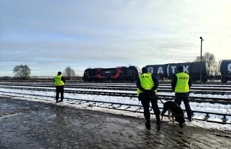 Operacja TOR. Policja patroluje infrastrukturę kolejową również w powiecie wschowskim