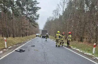 Zderzenie na trasie Stare Strącze - Wygnańczyce. 49-latka przewieziona do szpitala