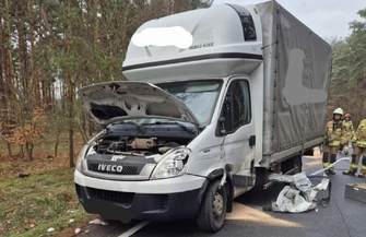 Zderzenie na trasie Stare Strącze - Wygnańczyce. 49-latka przewieziona do szpitala