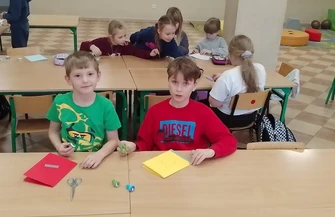 Kartka dla Hospicjum. Uczniowie ze Sławy chcą wywołać uśmiech u chorych