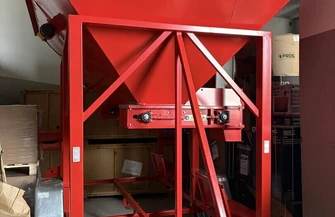 Powiat Wschowski dostał ponad milion złotych z programu OLiOC. Kupił m.in. koparkę agregaty i uczy co robić w kryzysie