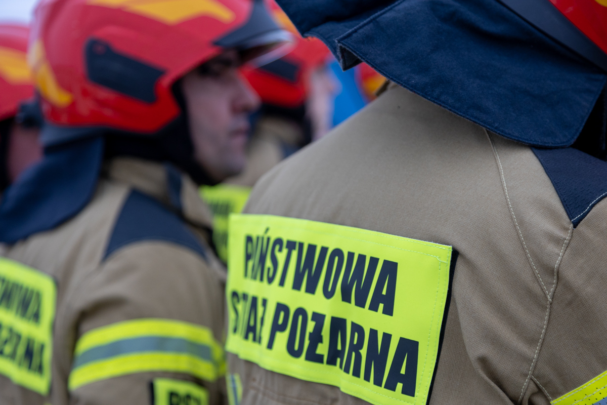 Pięcioosobowa rodzina z ul. Czereśniowej zatruła się czadem. Strażacy montujcie czujki nie czekajcie