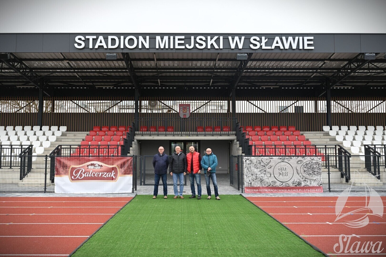 Były jużpierwsze mecze teraz czas na zawody lekkoatletyczne. Przedstawiciele ZLKL odwiedzili Stadion Miejski w Sławie