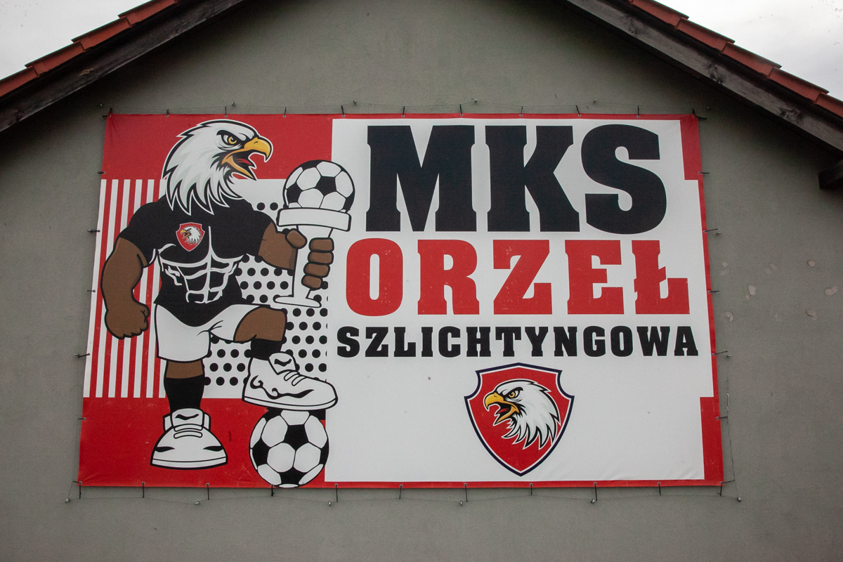 Skandal po meczu Orzeł Szlichtyngowa Dąb II Sława-Przybyszów. Atak z partyzanta
