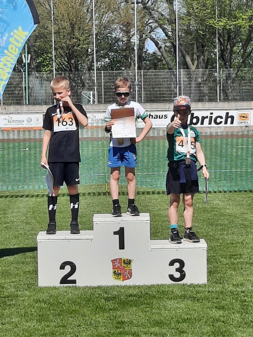 Udane zawody lekkoatletów ze Wschowy. Mirecki i Dziełakowski z medalami