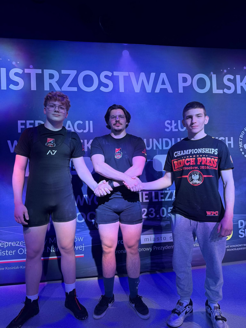 Sukcesy zawodników Pogoń Wschowa na Mistrzostwach Polski WPC w wyciskaniu sztangi leżąc