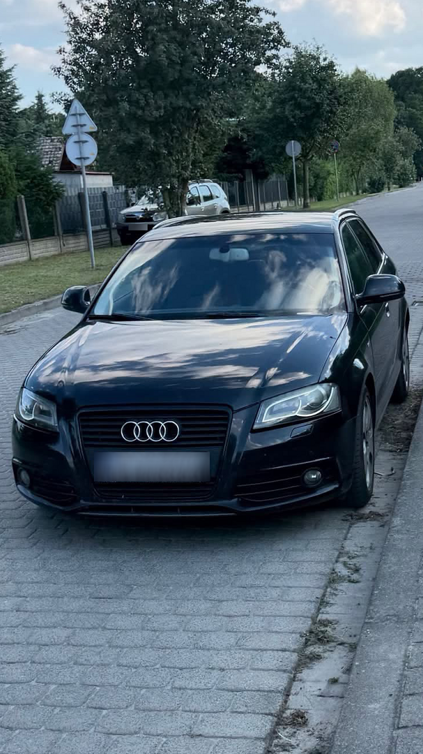 Samochód w którym miał onanizować się mężczyza
