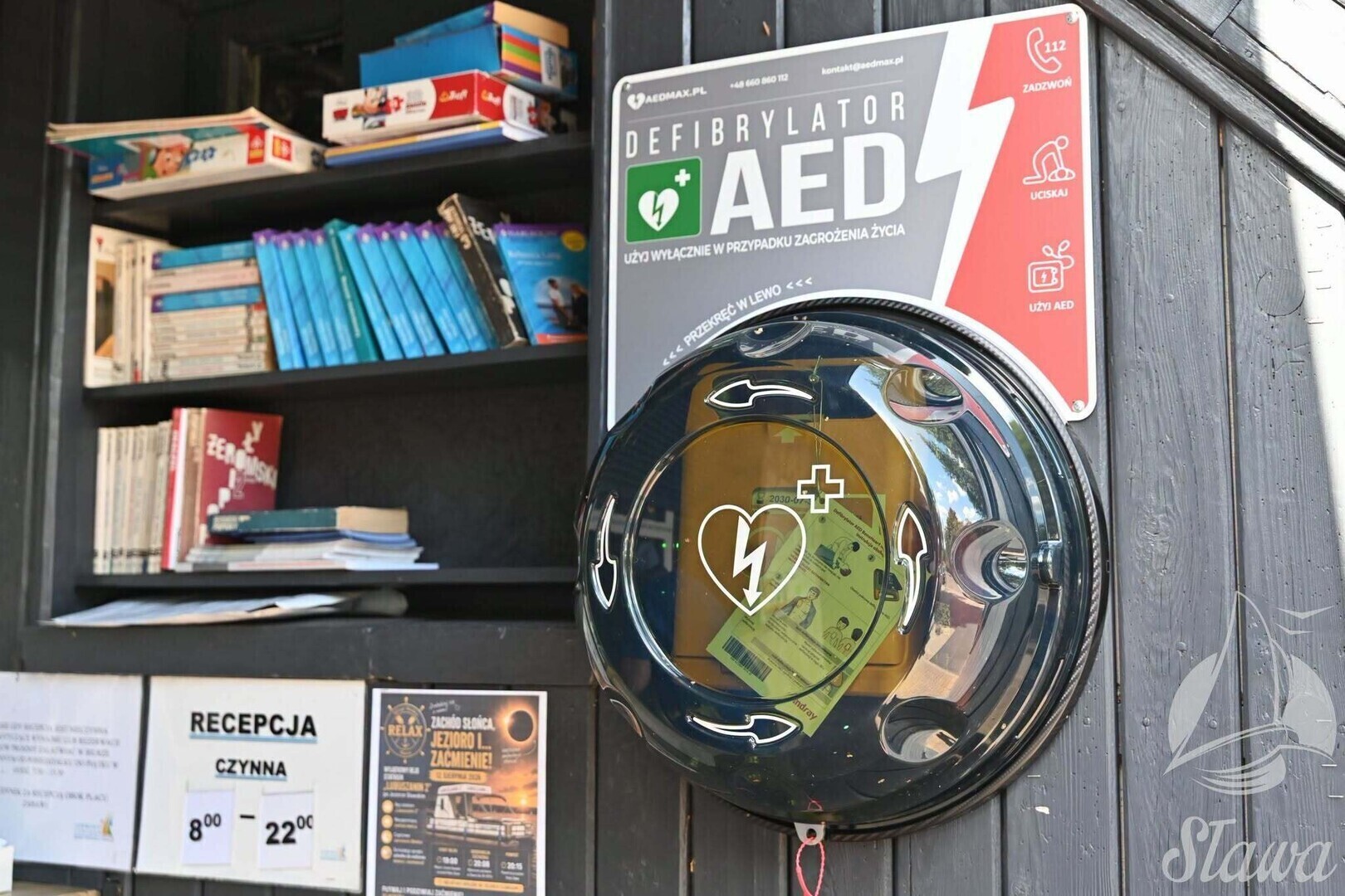 Defibrylator AED w Sławie