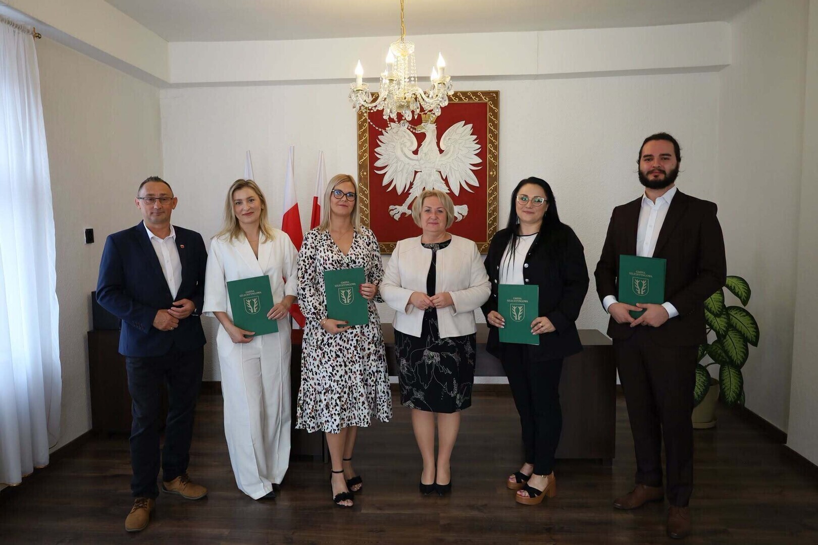 Nauczyciele mianowani oraz przedstawiciele gminy Szlichtyngowa