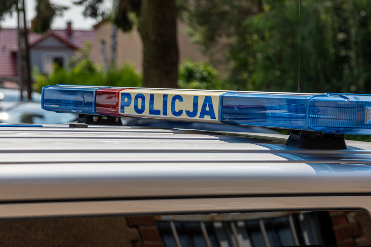 Kontrola drogowa w Sławie ujawniła poszukiwaną. 22-latka jechała bez uprawnień i OC