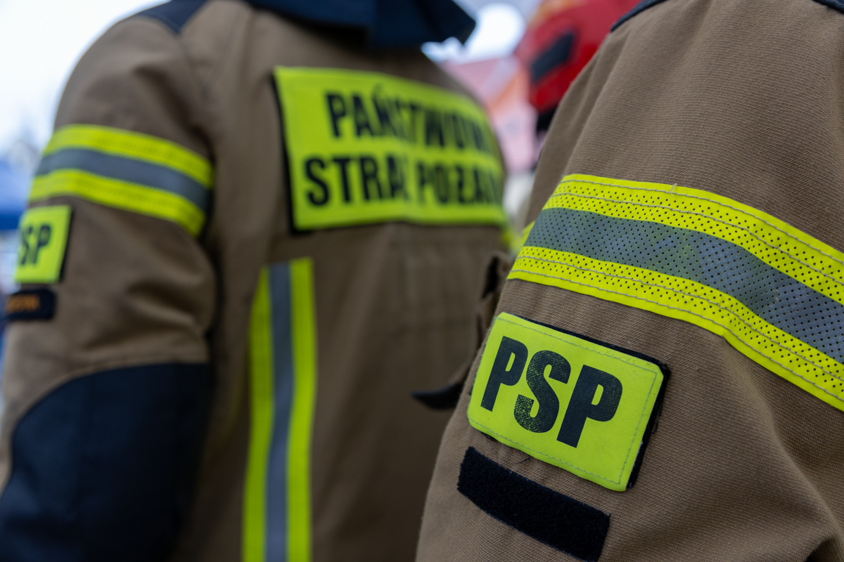 Czad w mieszkaniu w Sławie. Nastolatka trafiła do szpitala