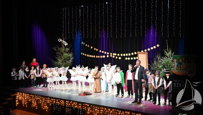 Jasełka w Kinie Żeglarz. Uczniowie Happy House zachwycili widownię