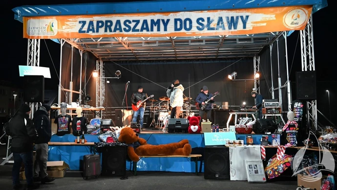Licytacje, rock i czerwone serduszka. 34. Finał WOŚP w Sławie