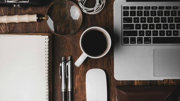 Jakie artykuły przydadzą się w pracy biurowej?