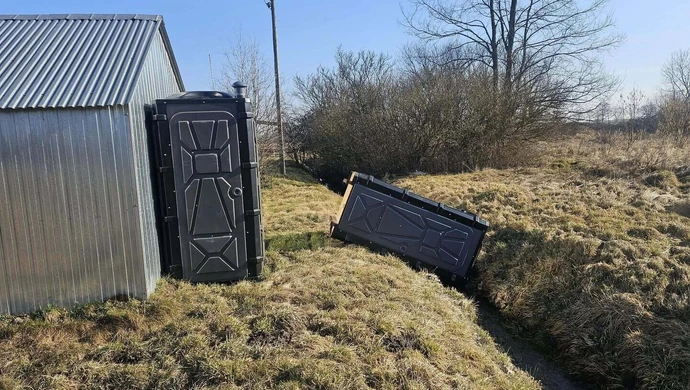 Wandale na boisku w Jędrzychowicach. „Ludzie, co się z Wami dzieje?”