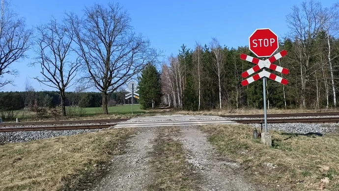 Trzy przejazdy kolejowe do likwidacji. PKP czeka na głos mieszkańców