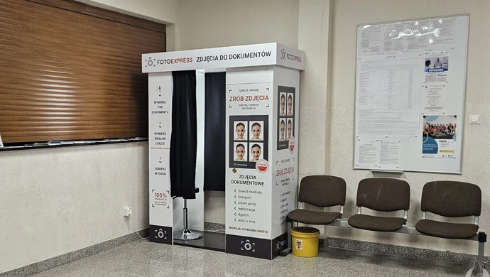 Fotokabina w Urzędzie Miejskim w Sławie. Zdjęcia do dokumentów zrobisz na miejscu
