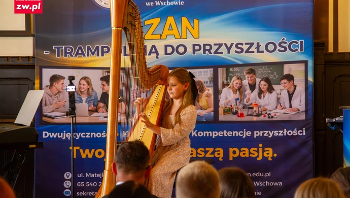 Charytatywnie w auli I LO we Wschowie. Grali dla Andrzeja Szczęsnego