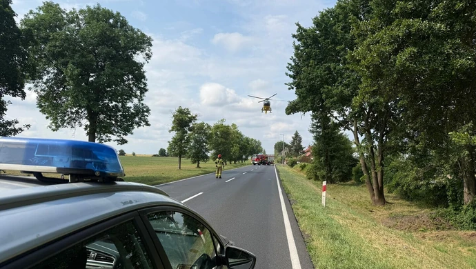 Wypadek na trasie Wschowa - Szlichtyngowa. Cztery osoby poszkodowane, lądował śmigłowiec