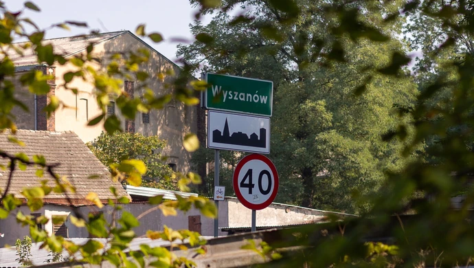 Woda z kranów w Wyszanowie niezdatna do picia. Sanepid potwierdza bakterie E. coli