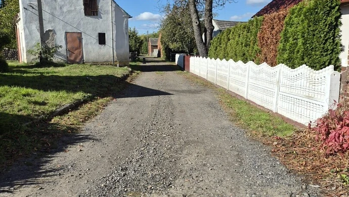 Stare Drzewce. Gmina Szlichtyngowa dostała ponad 1,5 mln zł na drogę do bloków
