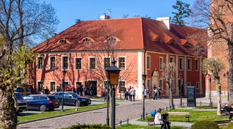 Walentynkowy bal karnawałowy dla najmłodszych. Zaprasza Biblioteka we Wschowie