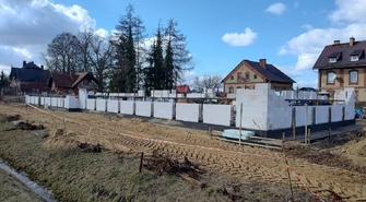 Wcześniej Gola, teraz Szlichtyngowa. Nowa remiza strażacka rośnie w oczach